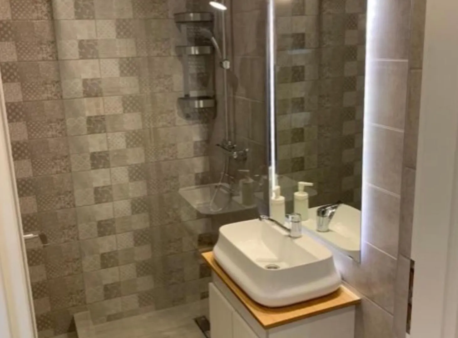 Rejuvenating Retreat Apartment Bucharest